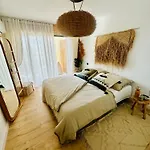 Azalia Apartament
